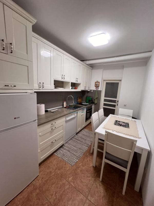 Slika 2 - Ivana Stojanovića, Dvoiposoban stan za izdavanje, 65m2, 700€