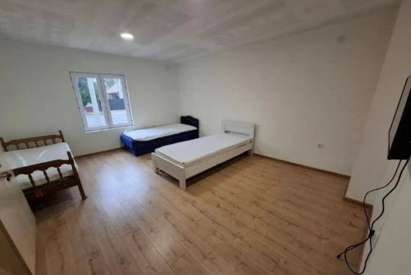 Slika 4 - Kuća za izdavanje, 90m2, 100€