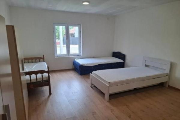 Slika 5 - Kuća za izdavanje, 90m2, 100€