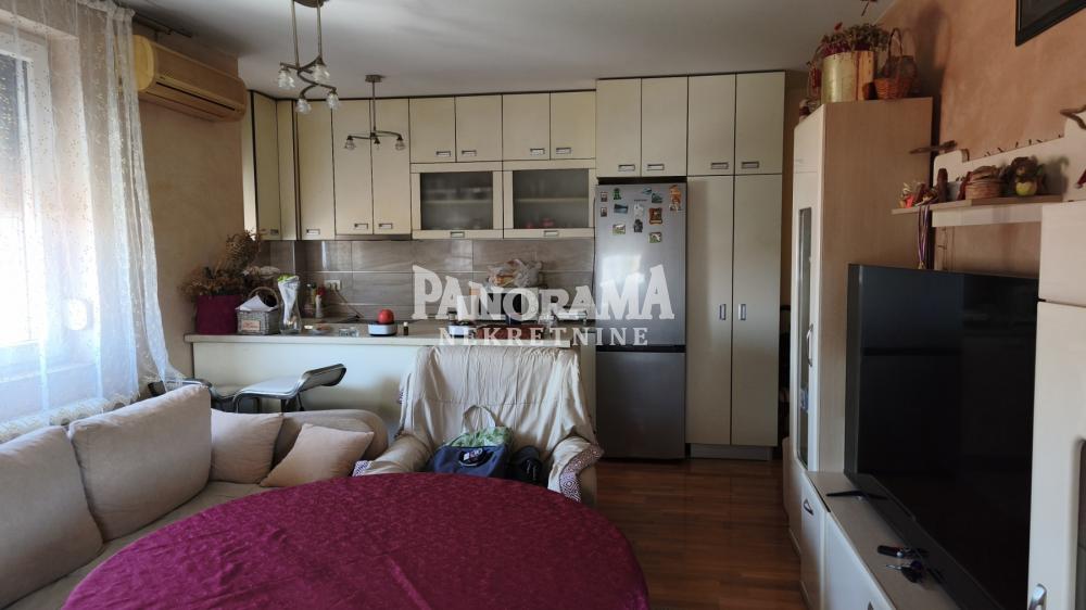 Slika 2 - Živorada Đukića, Dvoiposoban stan na prodaju, 55m2, 145.000€