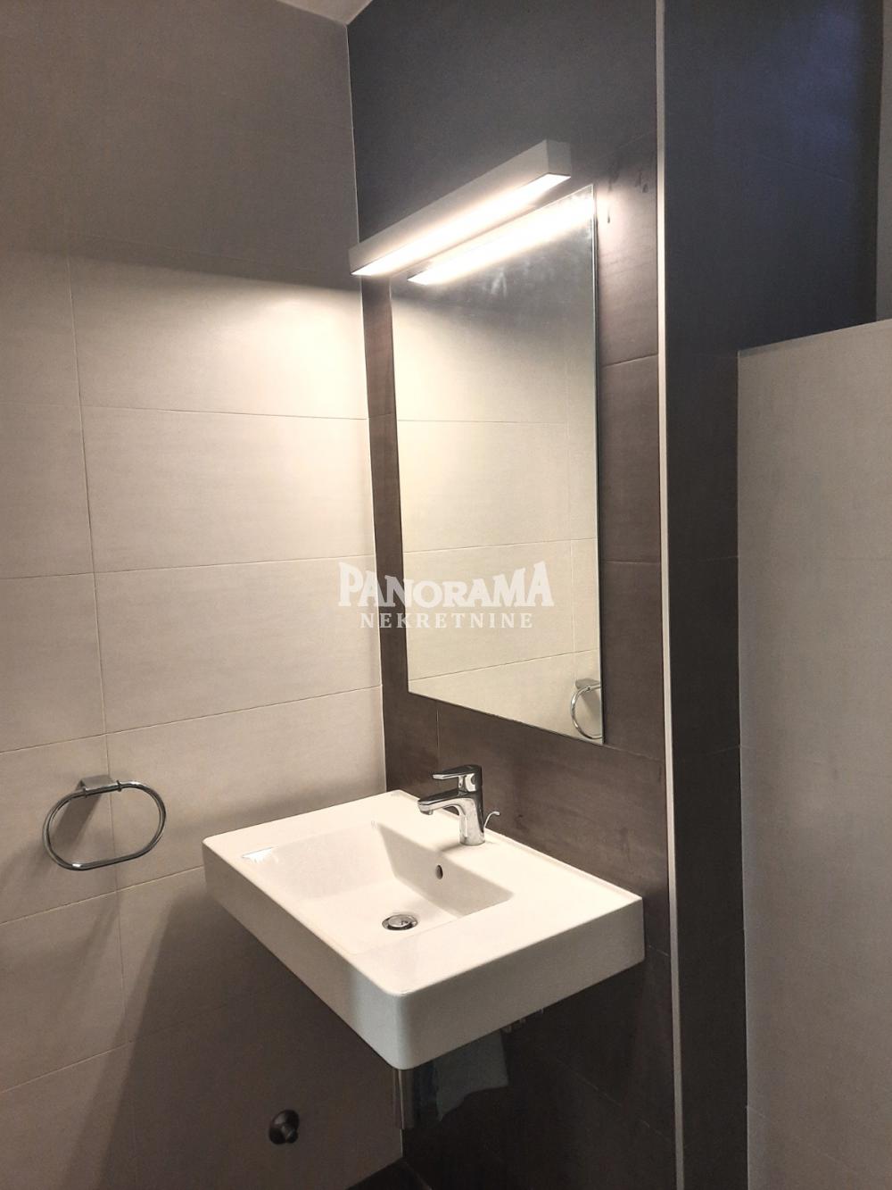 Slika 8 - Mite Ružića,  Lokal za izdavanje, 56m2, 650€