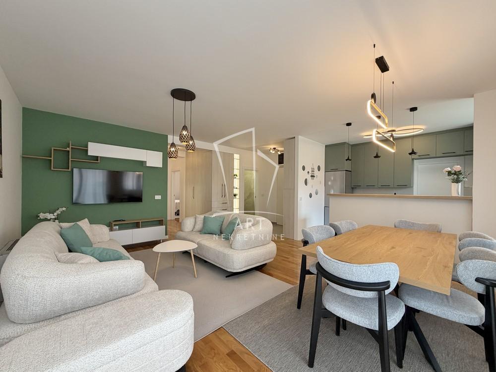 Slika 1 - Pčinjska, Trosoban stan za izdavanje, 85m2, 1.300€