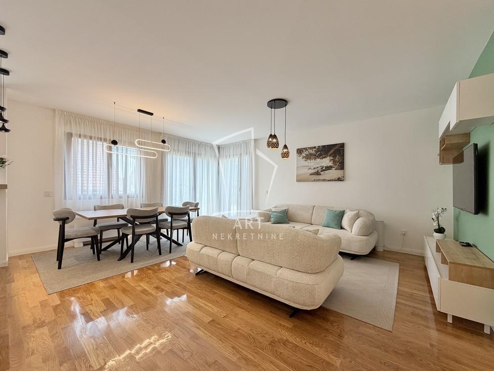 Glavna slika -Pčinjska, Trosoban stan za izdavanje, 85m2, 1.300€