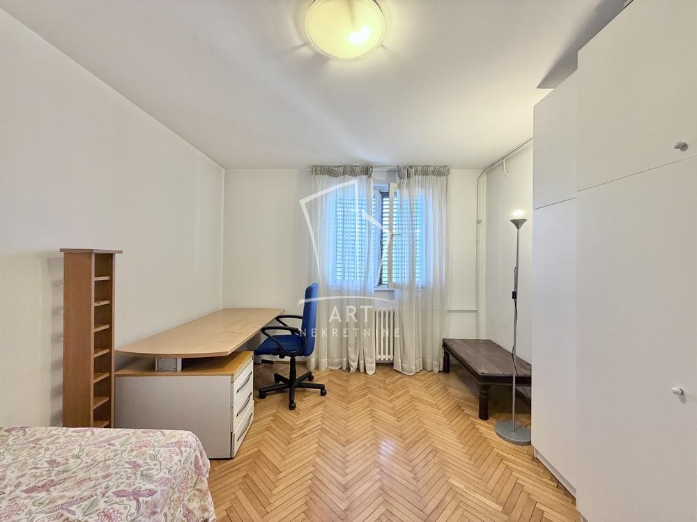 Slika 10 - Durmitorska, Trosoban stan za izdavanje, 100m2, 800€