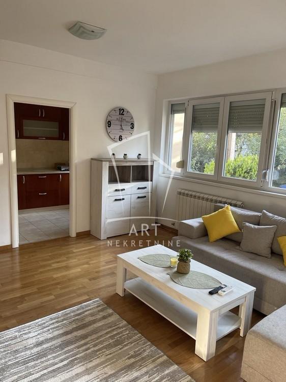 Slika 1 - Bilećka, Dvosoban stan za izdavanje, 52m2, 700€