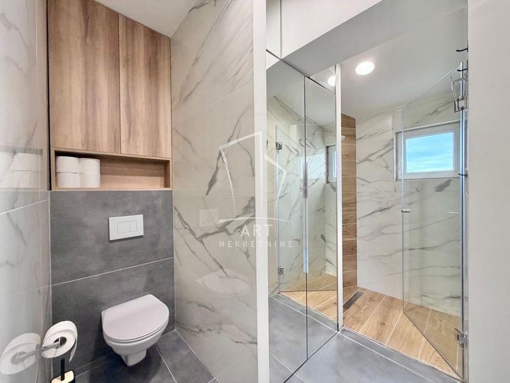 Slika 10 - Čubrina, Trosoban stan za izdavanje, 88m2, 1.400€