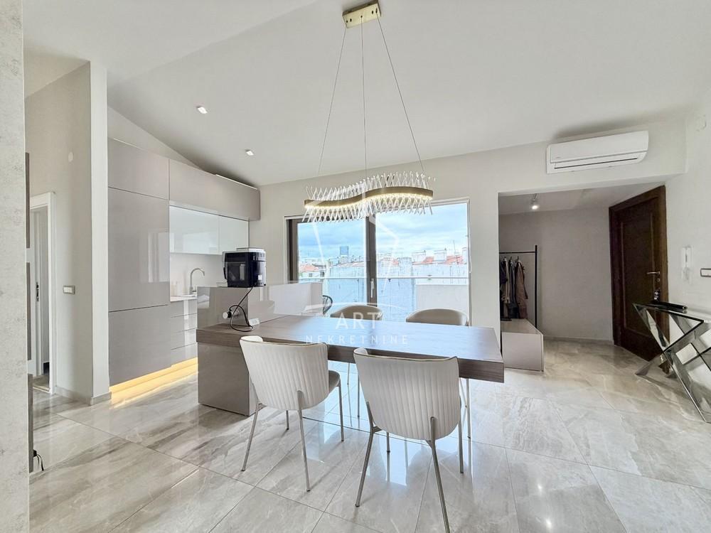 Glavna slika -Čubrina, Trosoban stan za izdavanje, 88m2, 1.400€