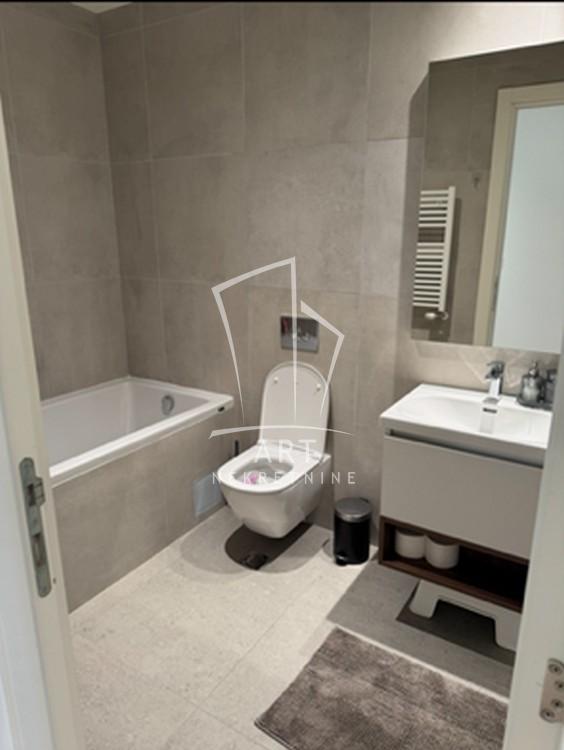 Slika 6 - Luke Ćelovića Trebinjca, Četvorosoban stan za izdavanje, 111m2, 2.300€
