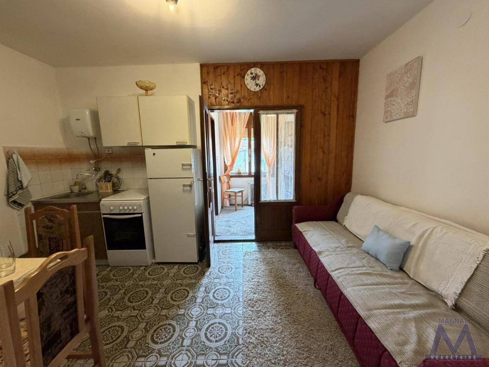 Slika 3 - Dvosoban stan za izdavanje, 250€