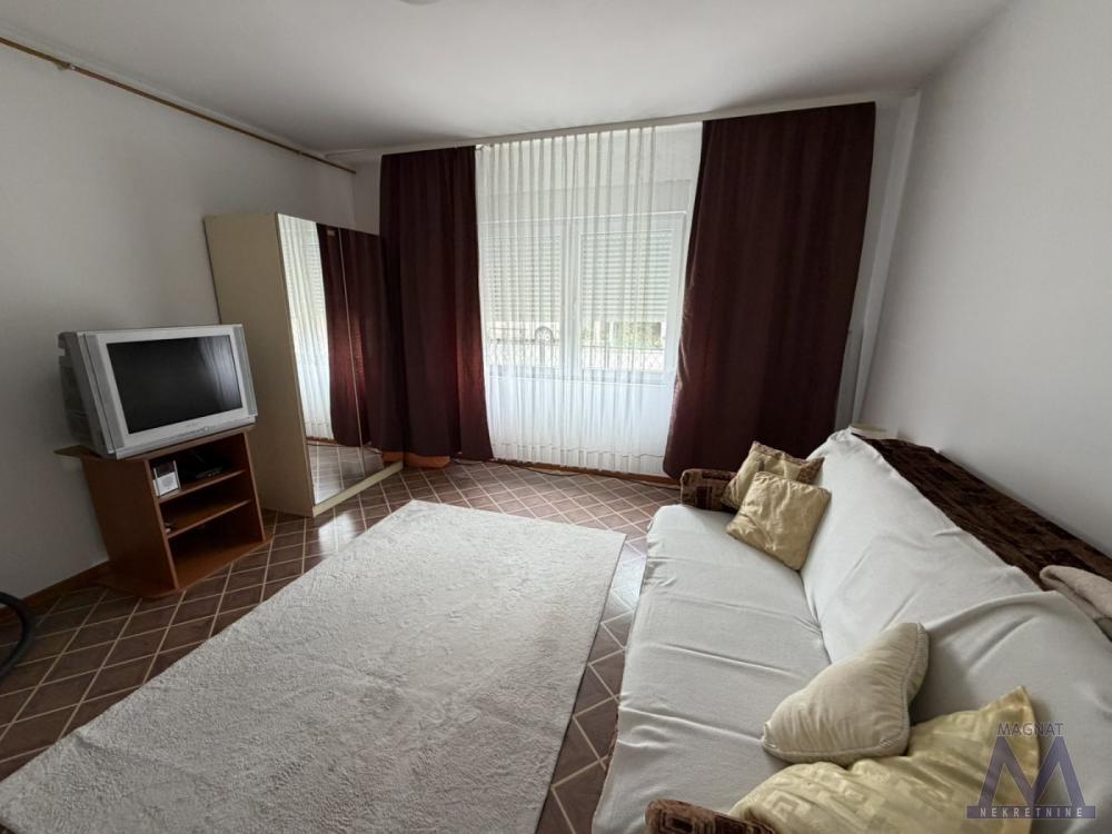 Slika 5 - Dvosoban stan za izdavanje, 250€