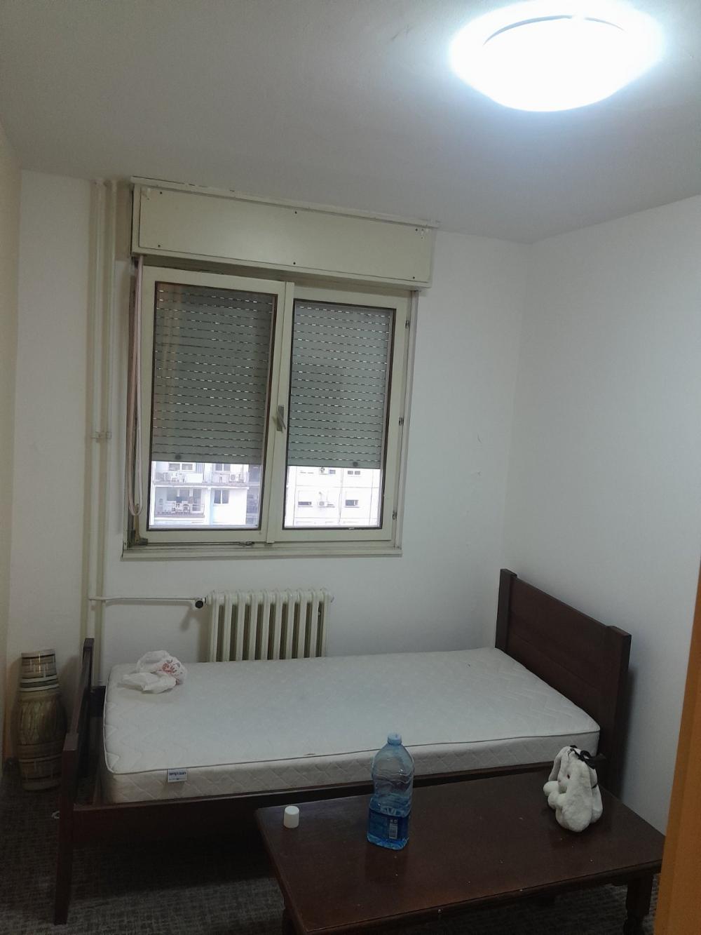 Slika 4 - Nehruova, Četvorosoban stan za izdavanje, 100m2, 600€