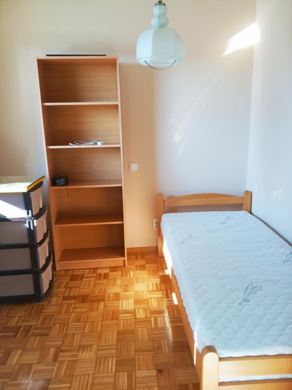 Slika 7 - Gandijeva, Trosoban stan za izdavanje, 80m2, 700€