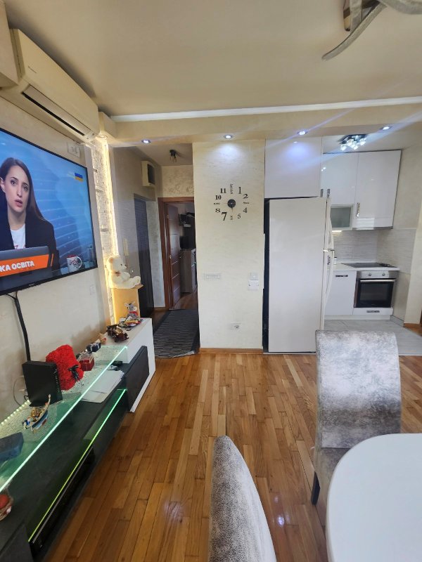 Slika 3 - Zivka Petrovica, Trosoban stan za izdavanje, 70m2, 800€