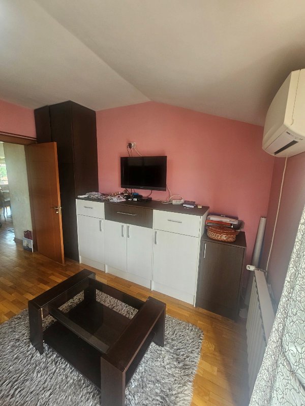 Slika 4 - Zivka Petrovica, Trosoban stan za izdavanje, 70m2, 800€