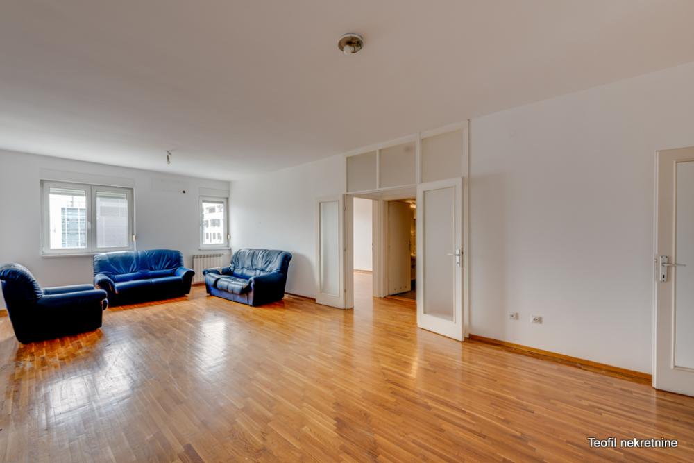 Slika 1 - Bulevar Zorana Đinđića, Dvosoban stan na prodaju, 66m2, 270.000€