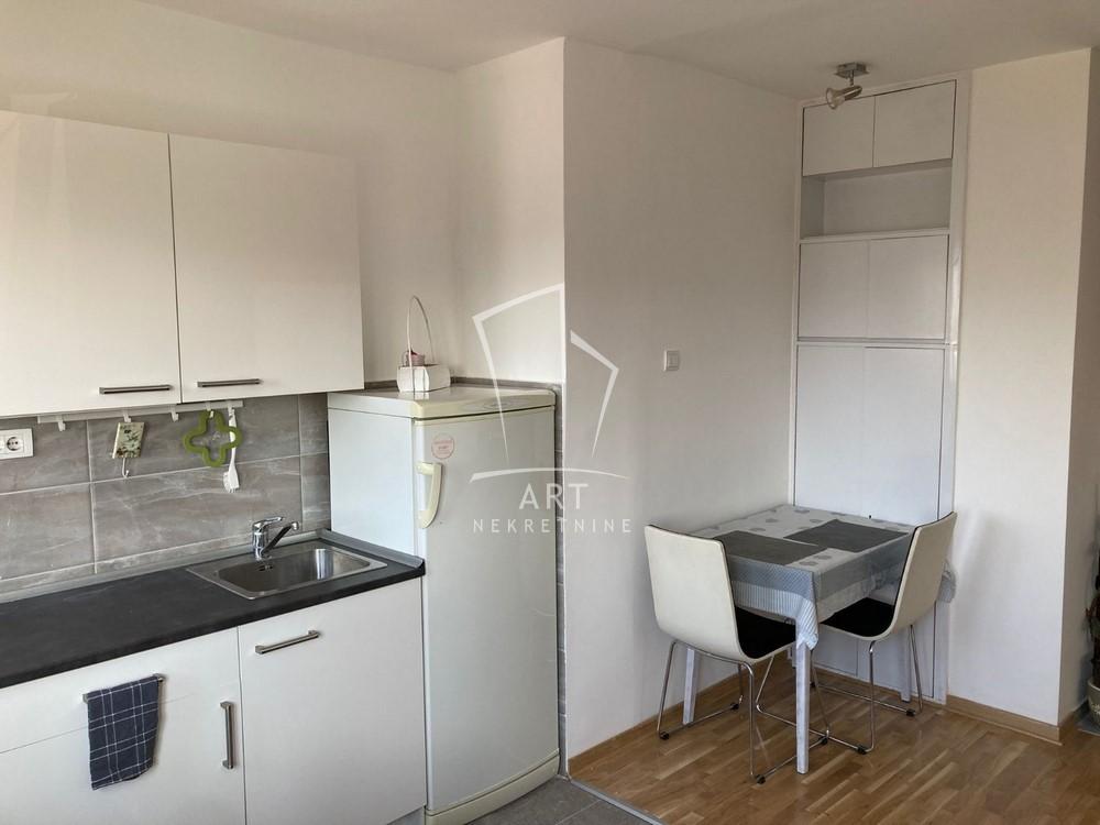Slika 4 - Ljutice Bogdana, Jednosoban stan za izdavanje, 38m2, 500€