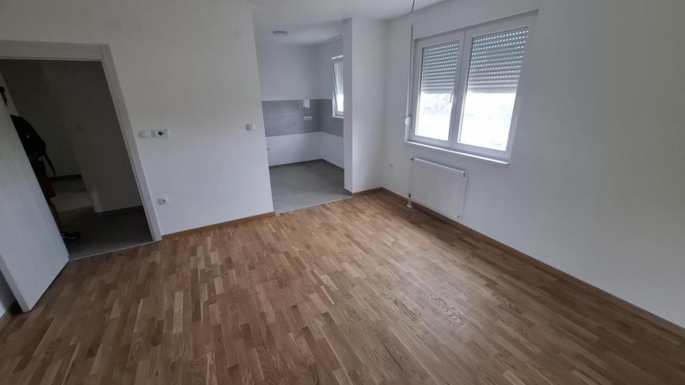 Slika 2 -  Lokal za izdavanje, 75m2, 600€