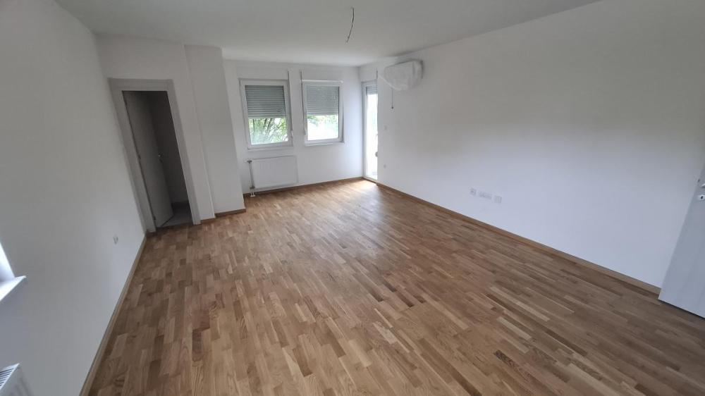 Slika 4 -  Lokal za izdavanje, 75m2, 600€