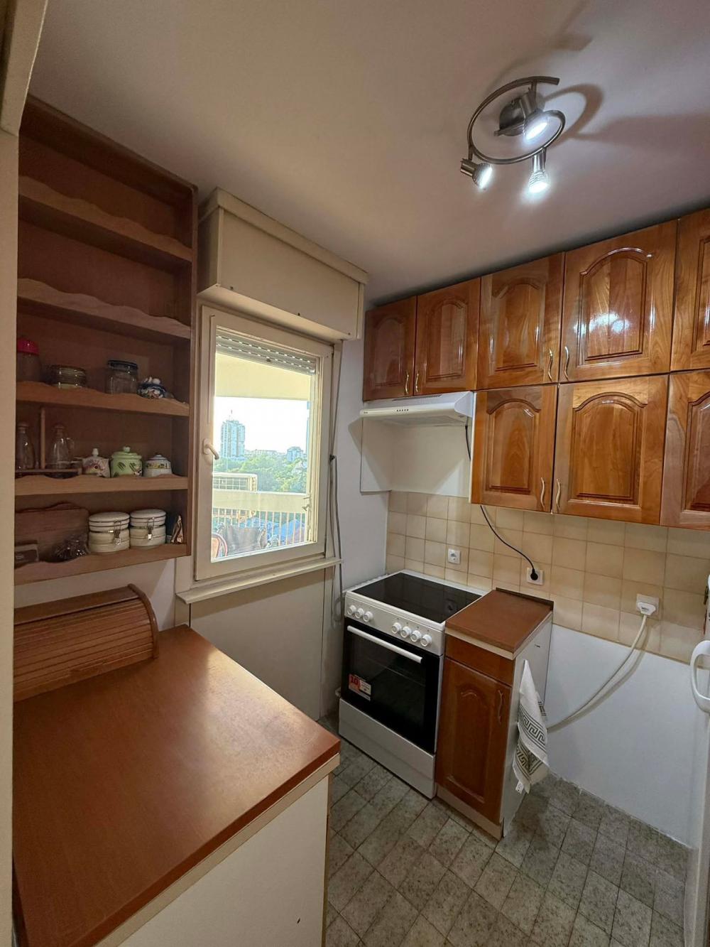Slika 8 - Prvomajska, Četvorosoban stan za izdavanje, 70m2, 500€