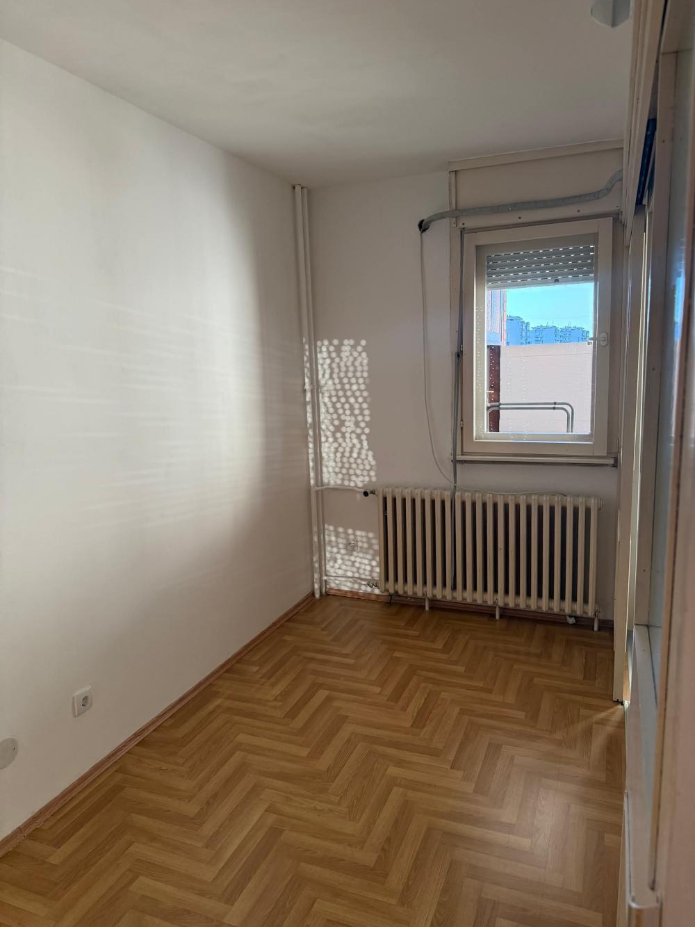 Slika 5 - Prvomajska, Četvorosoban stan za izdavanje, 70m2, 500€