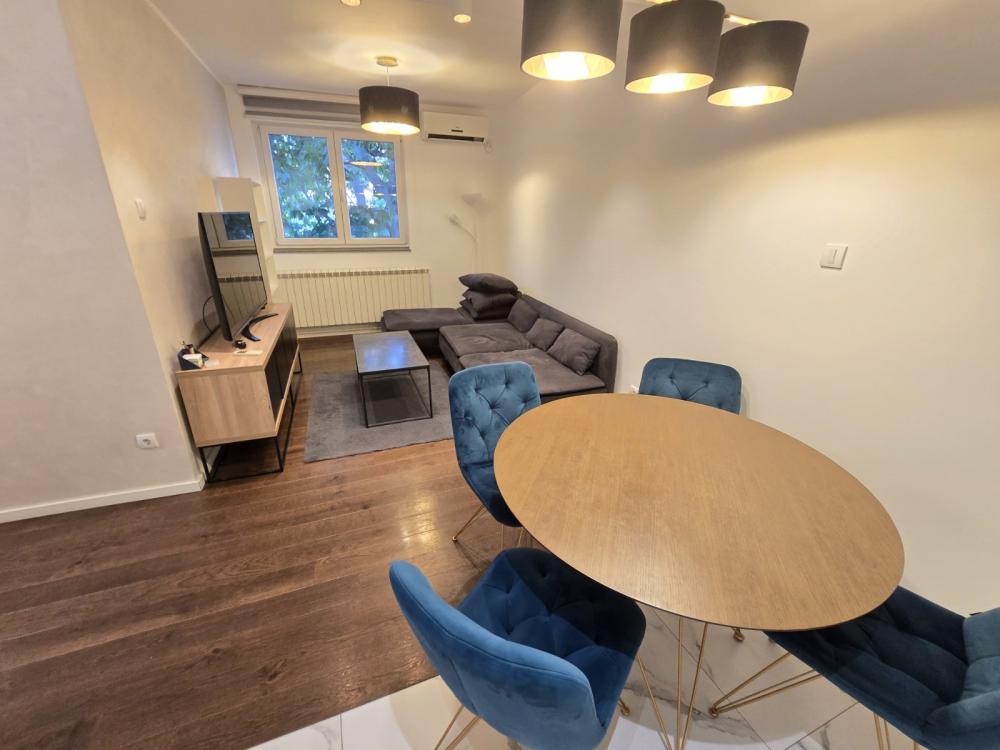 Slika 2 - Bulevar oslobođenja, Dvosoban stan za izdavanje, 40m2, 550€