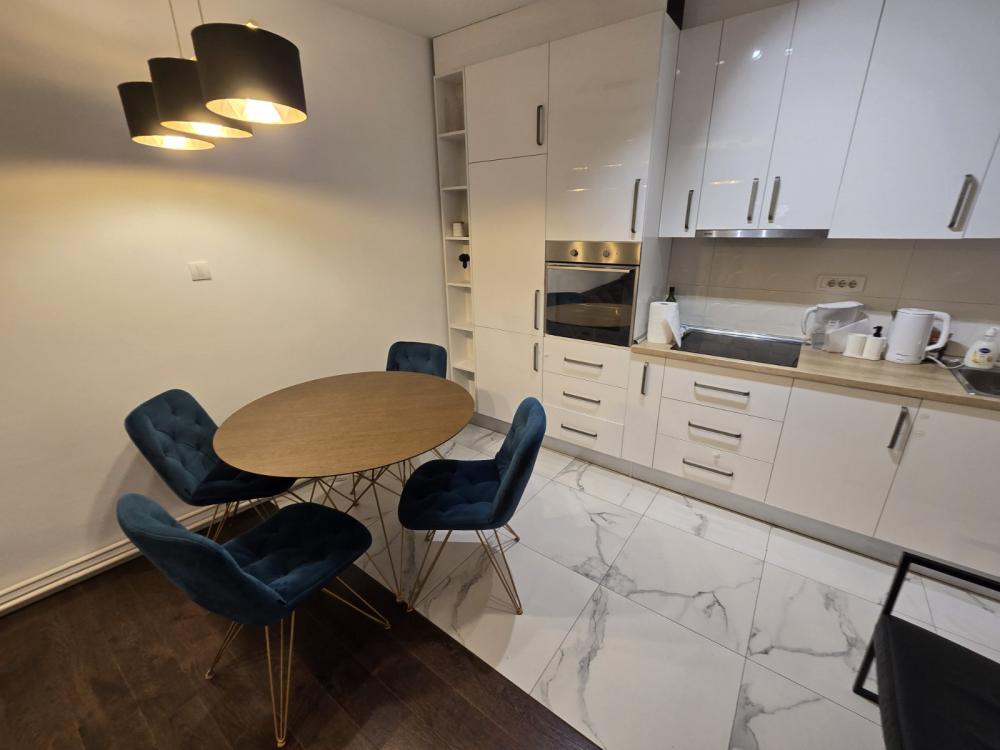 Slika 3 - Bulevar oslobođenja, Dvosoban stan za izdavanje, 40m2, 550€