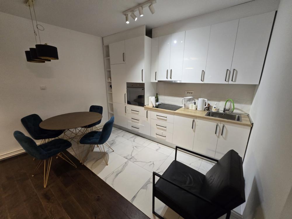 Slika 4 - Bulevar oslobođenja, Dvosoban stan za izdavanje, 40m2, 550€