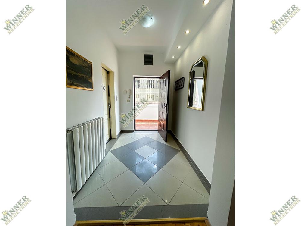 Slika 7 - Isidora Stojanovića,  Kuća na prodaju, 218m2, 219.900€