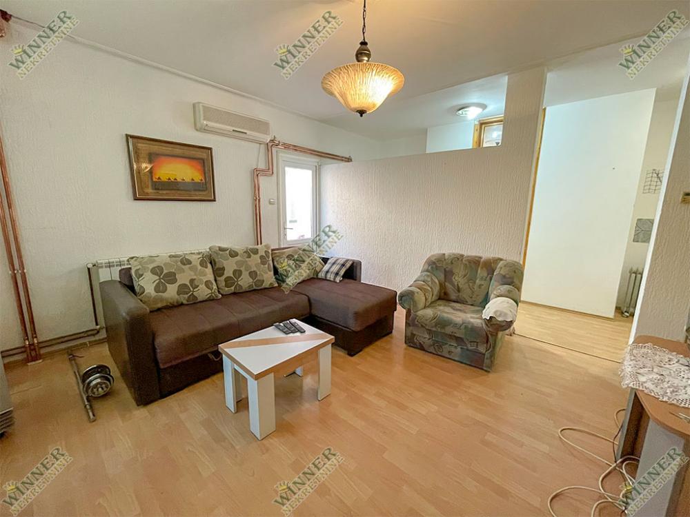 Slika 1 - Milana Uzelca, Trosoban stan na prodaju, 72m2, 179.000€