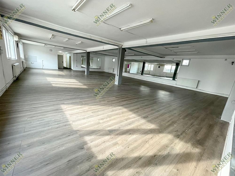 Slika 3 - Zadrugarska,  Lokal za izdavanje, 289m2, 1.100€