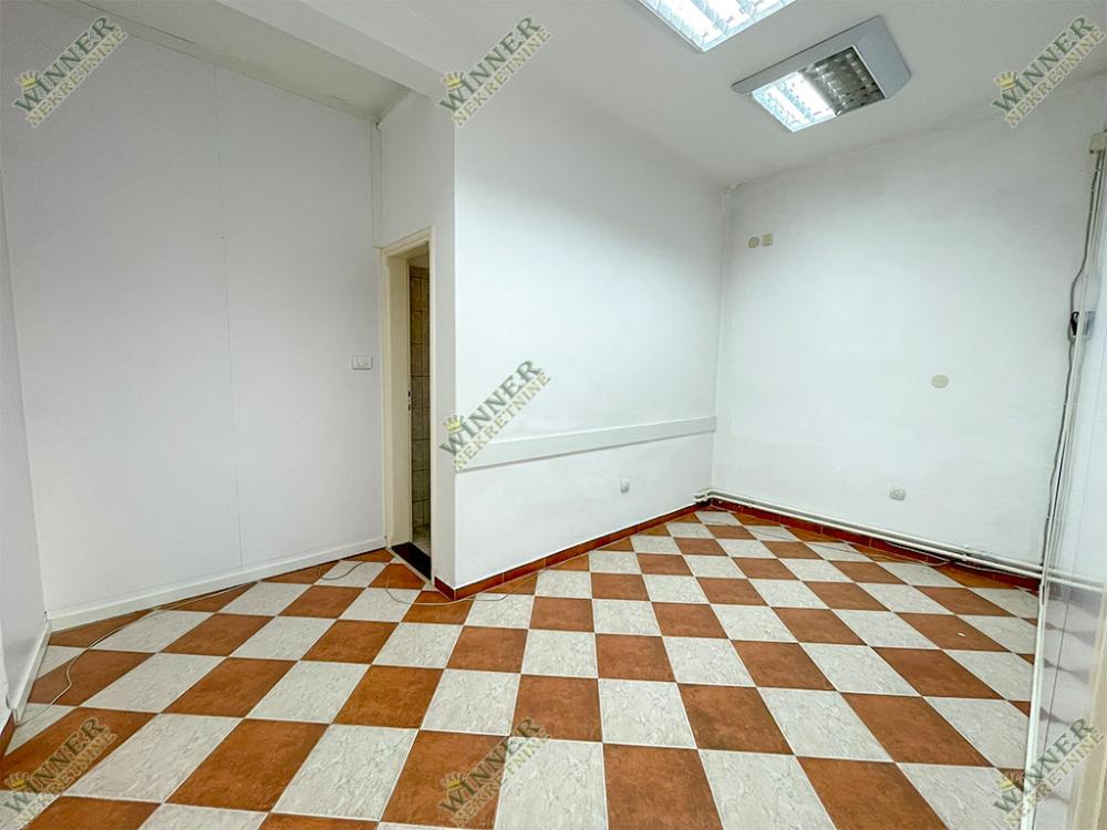 Slika 10 - Milana Uzelca,  Lokal za izdavanje, 120m2, 850€
