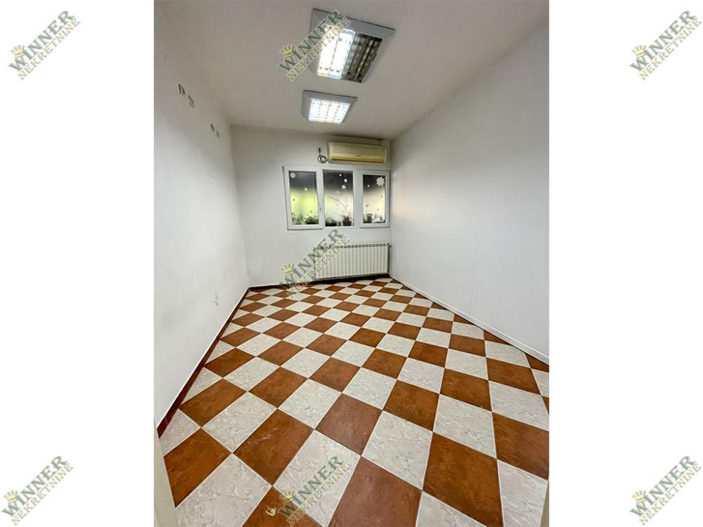 Slika 2 - Milana Uzelca,  Lokal za izdavanje, 120m2, 850€