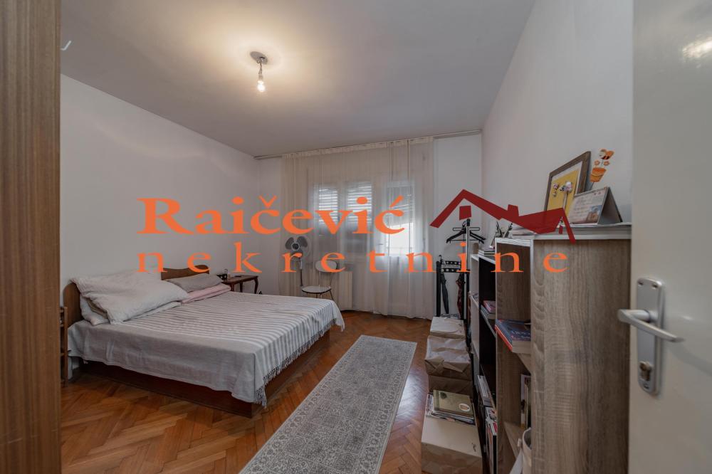 Slika 10 - Sanska, Troiposoban stan za izdavanje, 88m2, 500€