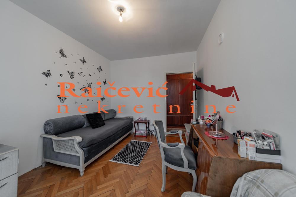Slika 9 - Sanska, Troiposoban stan na prodaju, 88m2, 180.000€