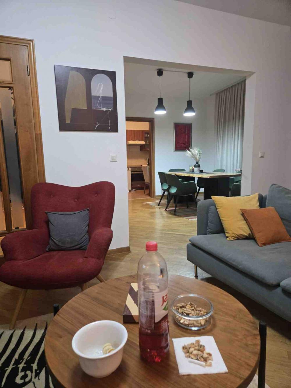Slika 4 - Alekse Nenadovića, Četvorosoban stan za izdavanje, 125m2, 1.500€