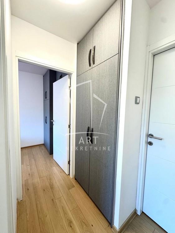 Slika 9 - Bulevar Kralja Aleksandra, Četvorosoban stan za izdavanje, 87m2, 1.200€