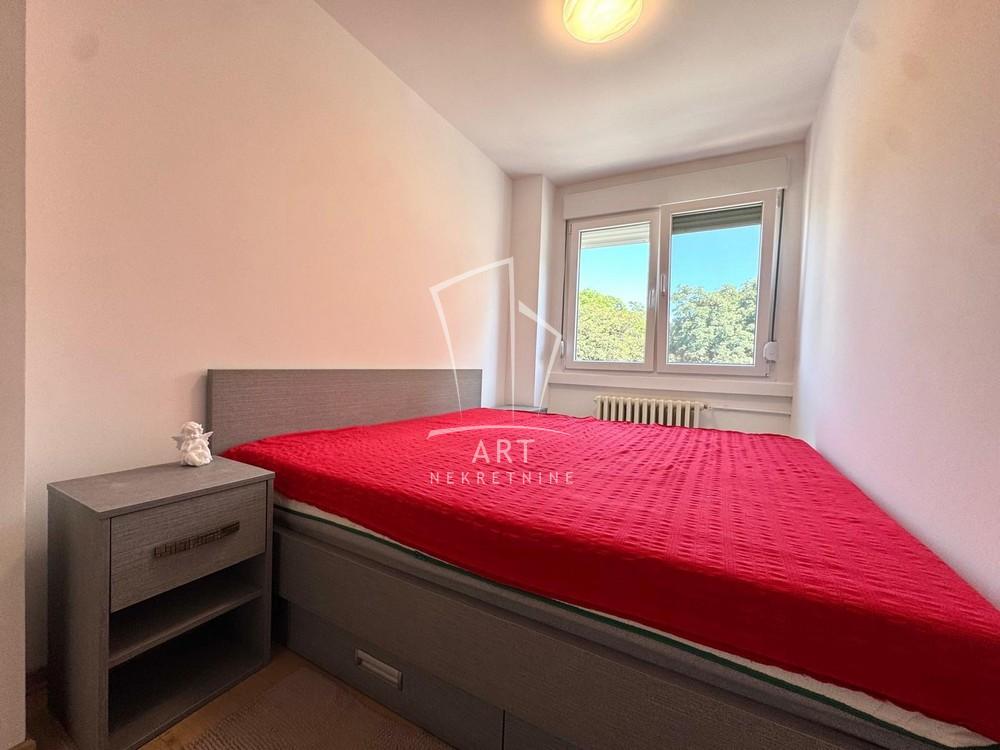 Slika 8 - Bulevar Kralja Aleksandra, Četvorosoban stan za izdavanje, 87m2, 1.200€