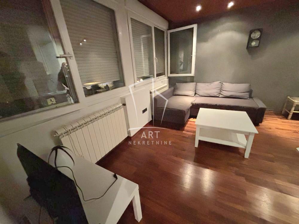 Slika 2 - Vidovdanska, Jednoiposoban stan za izdavanje, 47m2, 500€