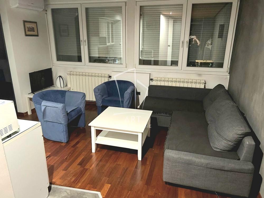 Slika 5 - Vidovdanska, Jednoiposoban stan za izdavanje, 47m2, 500€