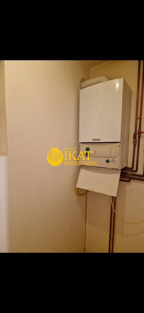 Slika 2 - Kosmajska,  Kuća na prodaju, 76m2, 105.000€
