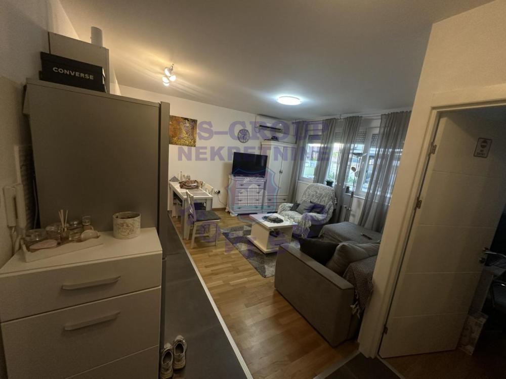 Glavna slika -Jednoiposoban stan na prodaju, 31m2, 110.000€