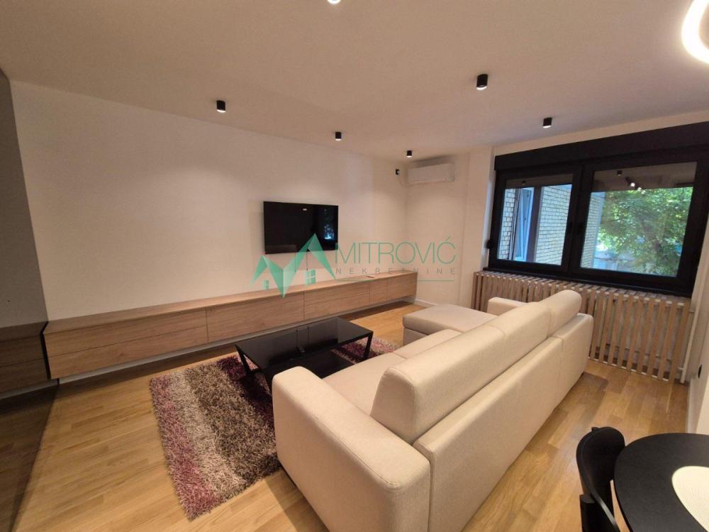 Slika 1 - Trosoban stan za izdavanje, 67m2, 800€