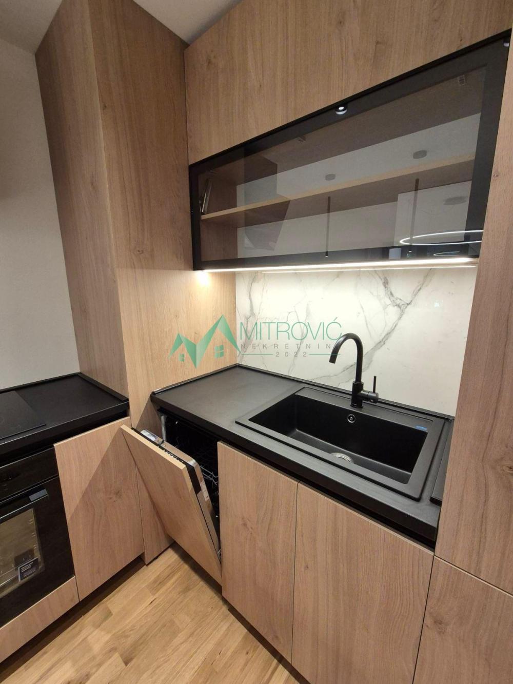 Slika 5 - Trosoban stan za izdavanje, 67m2, 800€