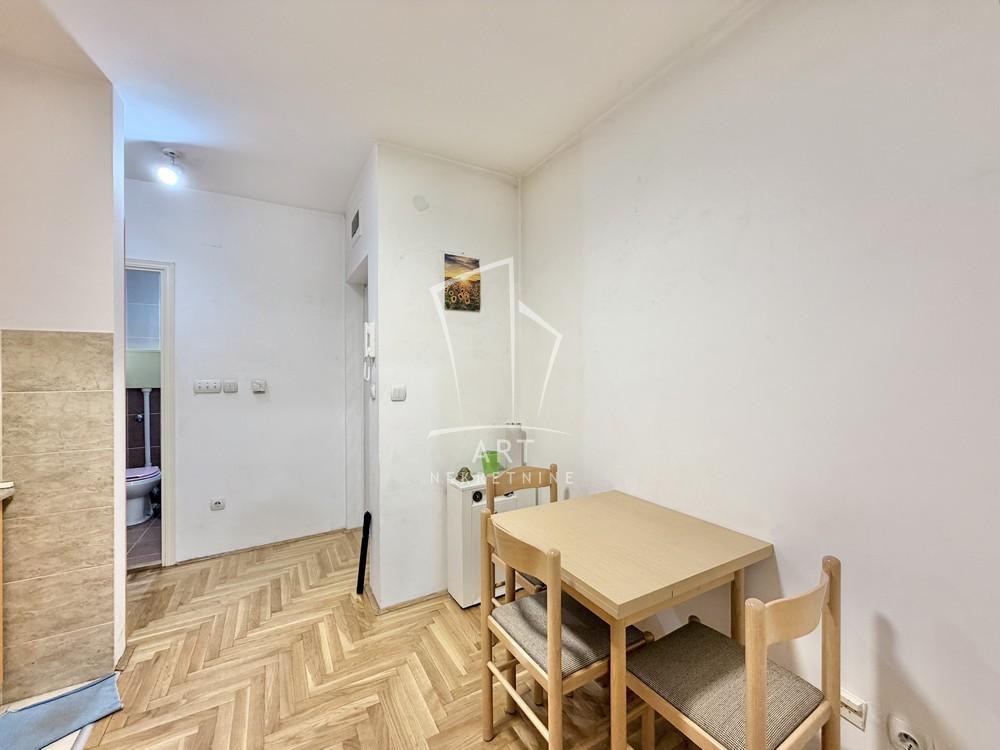Slika 6 - Lukijana Mušickog, Jednosoban stan za izdavanje, 25m2, 420€