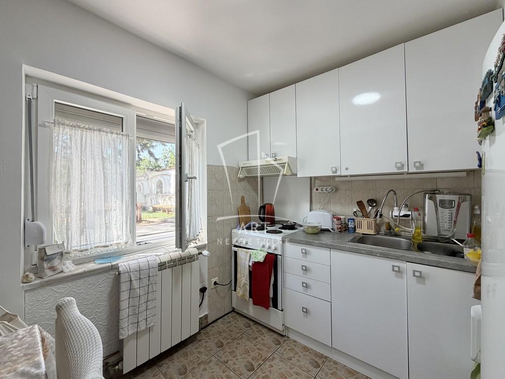 Slika 10 - Plitvička,  Kuća na prodaju, 343m2, 950.000€
