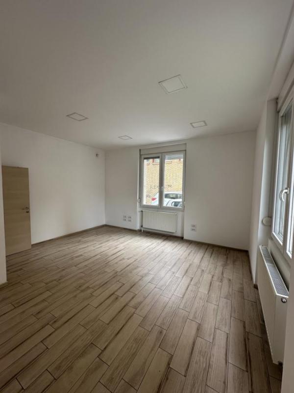 Slika 3 -  Lokal za izdavanje, 127m2, 1.200€