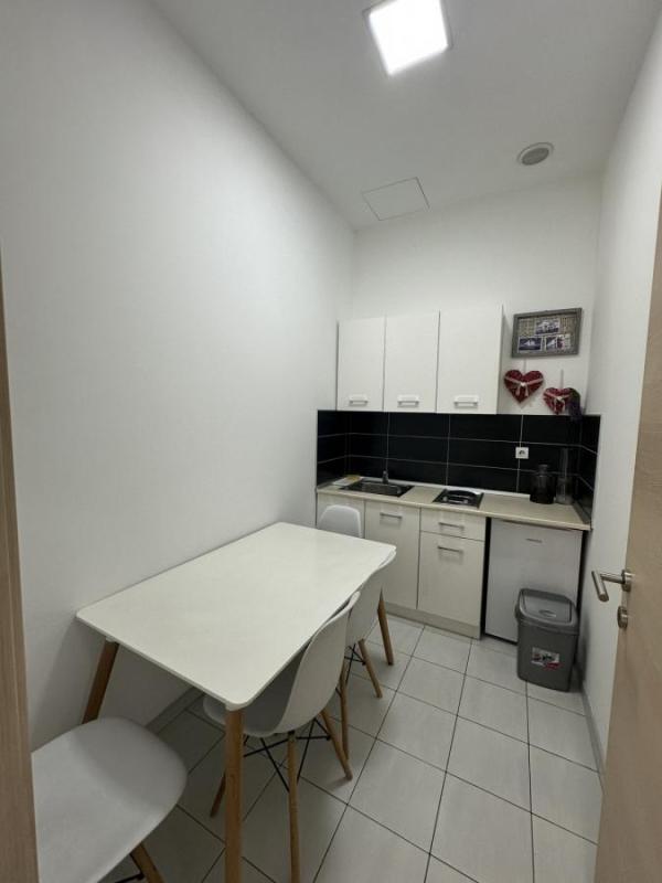 Slika 7 -  Lokal za izdavanje, 127m2, 1.200€