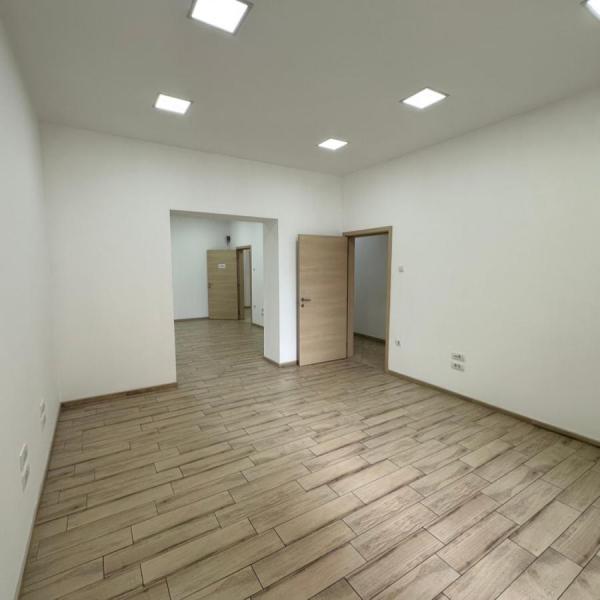 Slika 4 -  Lokal za izdavanje, 127m2, 1.200€