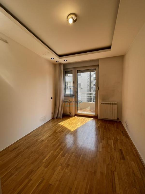 Slika 4 - Nebojšina, Dvoiposoban stan za izdavanje, 78m2, 1.000€