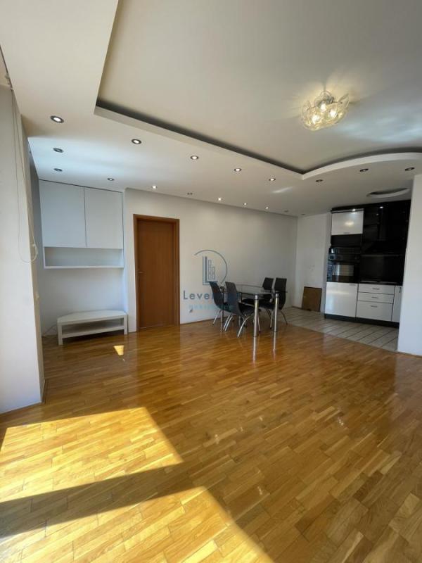Glavna slika oglasa 402125